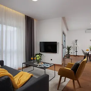 Terra 5 Deluxe On The Ground Floor With Private Parking Rijeka
